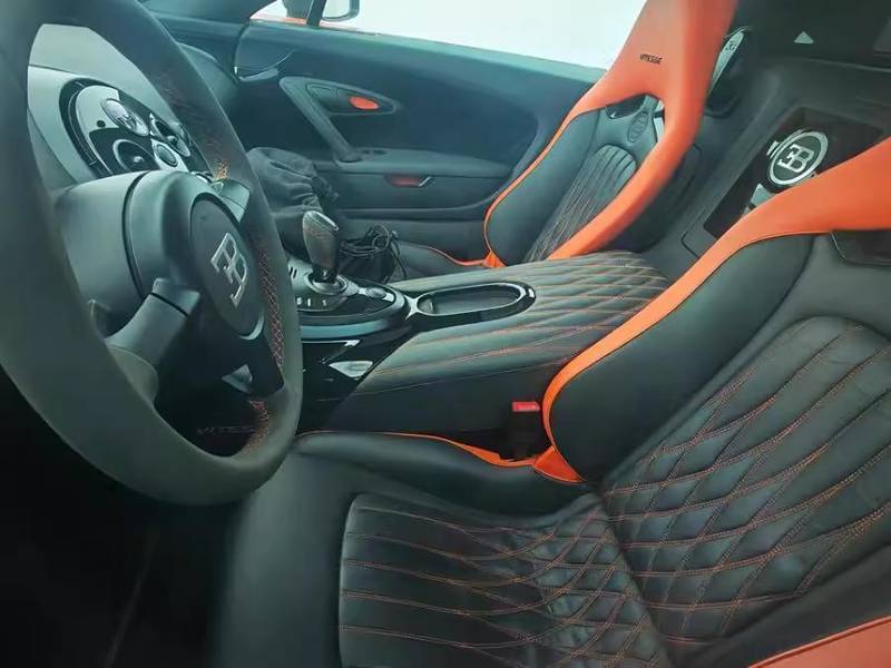 稀世超跑命运多舛,布加迪威航世界纪录版再度法拍;身份缺失引发广泛关注。 汽车科技 稀世超跑命运多舛,布加迪威航世界纪录版再度法拍;身份缺失引发广泛关注。 汽车科技