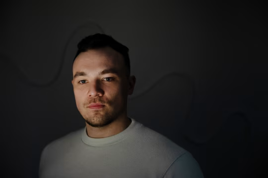  《算法浪潮中的职业抉择：技术极客的生存法则与破局之道》 IT技术