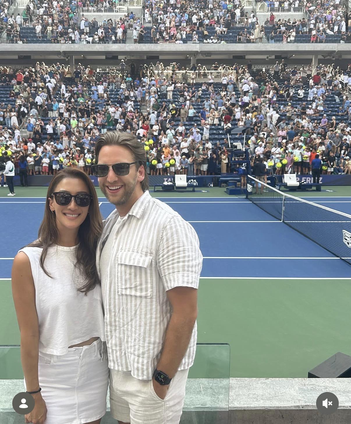  业余网球赛场的冠军密码：谢婷婷的技术拆解与训练体系 体育新闻