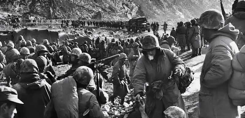  长津湖突围的技术密码：史密斯如何用基建思维打赢一场不可能的撤退战 新闻