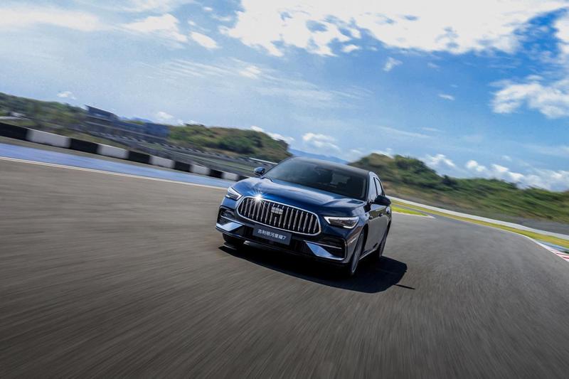  银河星耀7硬核拆解：四驱电混的技术突围与价值重塑 汽车科技