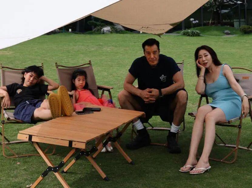  从荧幕狠角到家庭港湾：海一天的半生抉择与人生算法 娱乐新闻